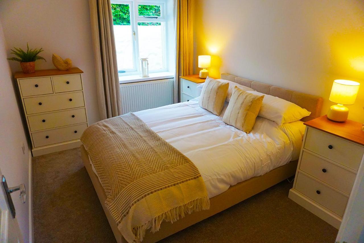 Staycation At Pine Cottage, A Newly Refurbished Holiday Cottage Goodwick Екстер'єр фото